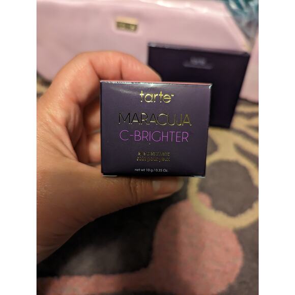 New Tarte Cosmetics bundle with cosmetic bag - Picture 3 of 6